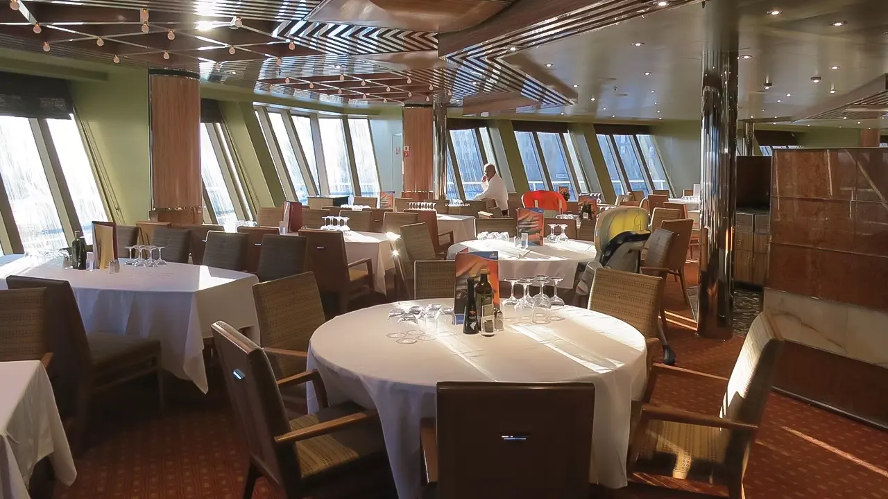 Fascinosa Costa Fascinosa cruise: Luxury voyage with premium services and diverse entertainment facilities.