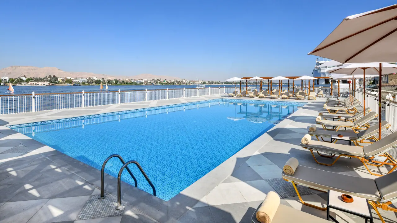 الفندق إبروتيل - الأقصر