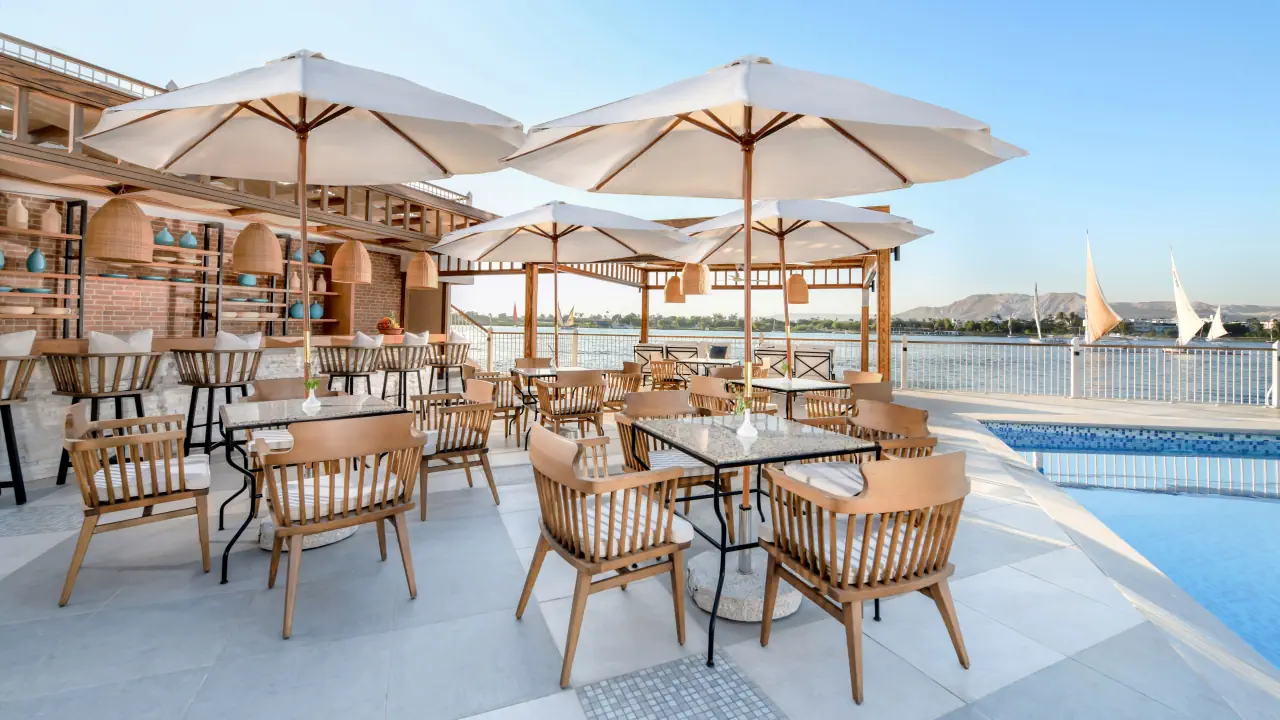 الفندق إبروتيل - الأقصر